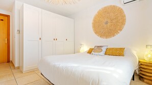 2 soverom, strykejern/-brett, wi-fi (inkludert) og sengetøy