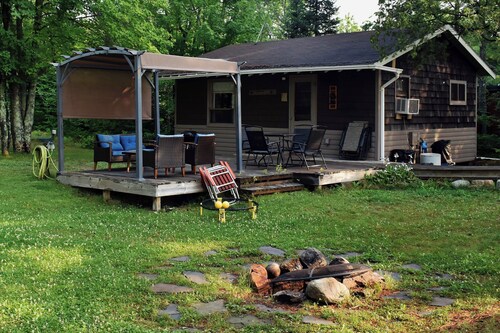 Charming cabin - quiet lake - classic sauna - fire pit - a perfect vacation spot