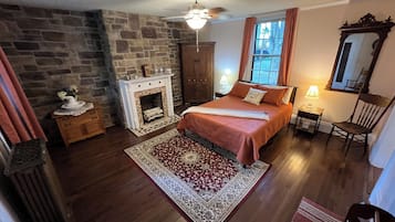 1 bedroom, premium bedding, memory foam beds, individually decorated