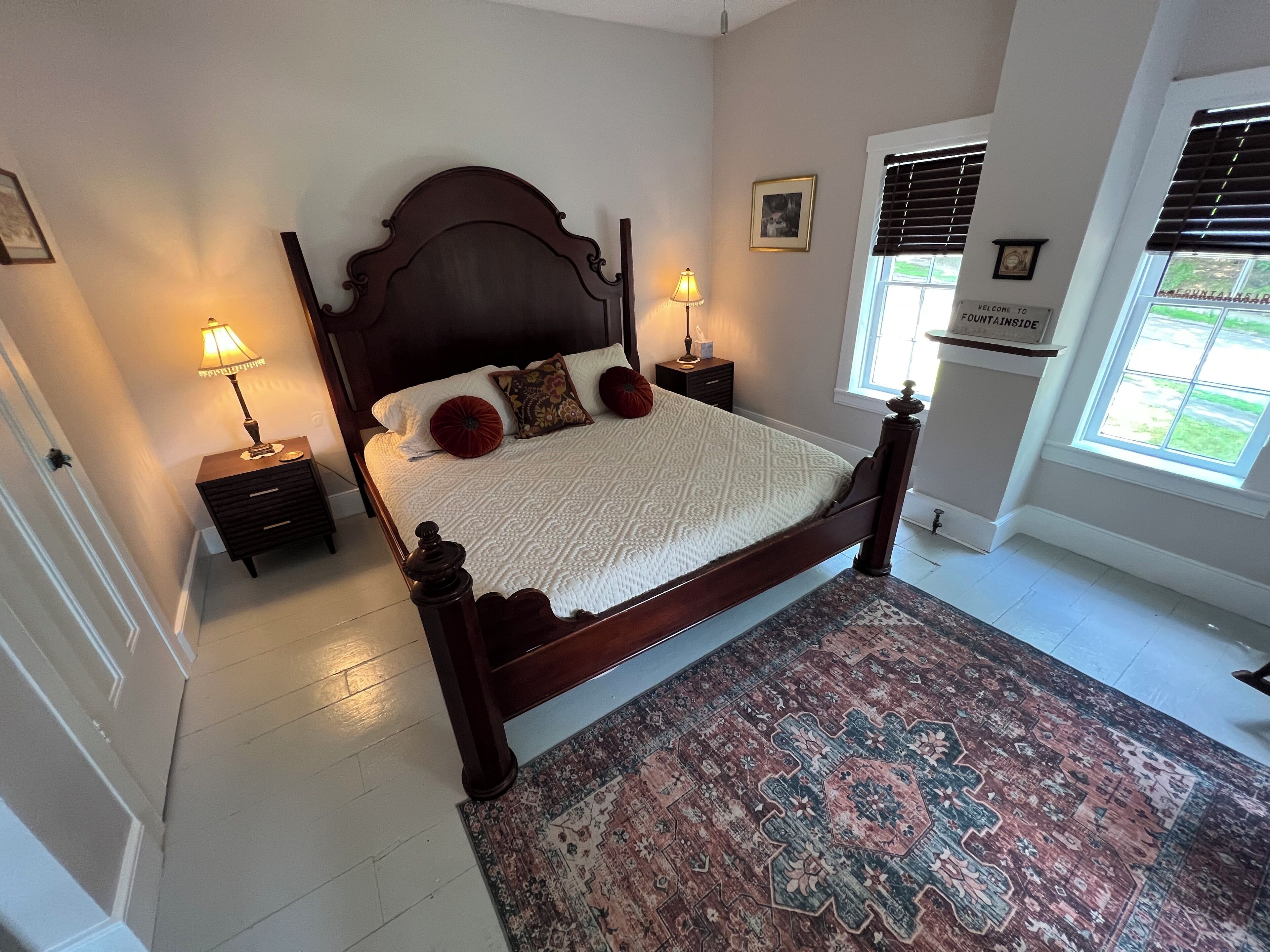 Grand Room, 1 King Bed | 1 bedroom, premium bedding, memory foam beds, individually decorated