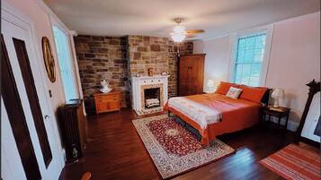 Grand Suite, 1 Queen Bed | 1 bedroom, premium bedding, memory-foam beds, individually decorated