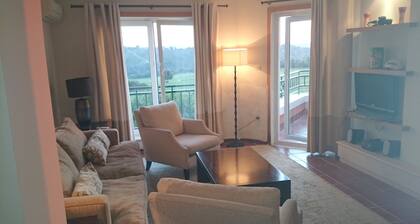 Peaceful & Tranquil Apartment overlooking amazing Golf Course