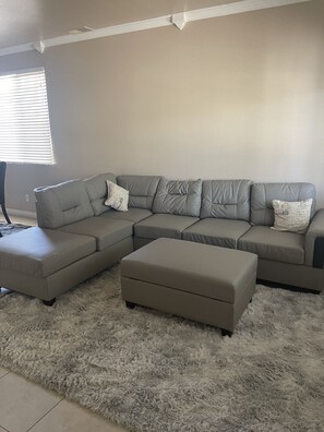 Smart-tv, eldstad och printers