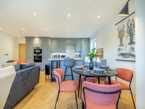 Dining - 2 bedroom accommodation in Ruswarp, near Whitby (Ruswarp, near Whitby)