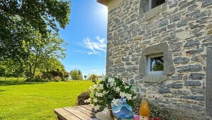 屋外ダイニングエリア