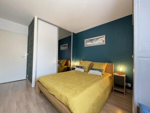 1 quarto, acesso à internet