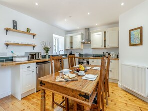 Dining - 2 bedroom accommodation in Capel Bangor, near Aberystwyth (Capel Bangor, near Aberystwyth)