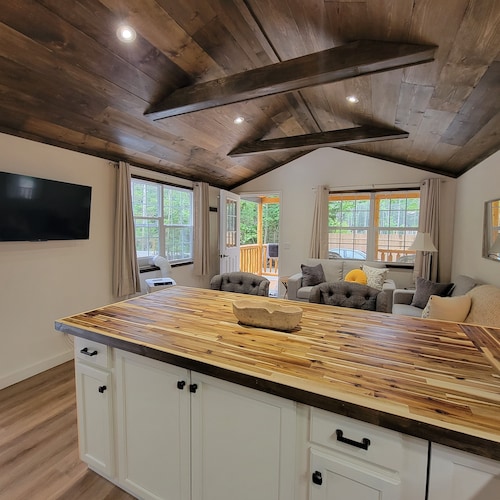 New cabin on private road, 1/2 mile to Seawall Beach and 3 miles to town center.