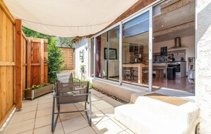 Outdoor dining - Amazing apartment in Avignon with WiFi (Avignon)