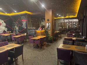 20 bedrooms, free WiFi - Astopia  (Aliaga)