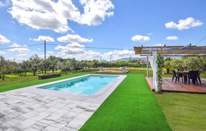 Pool - Gorgeous home in Santa Maria a Monte (Santa Maria a Monte)