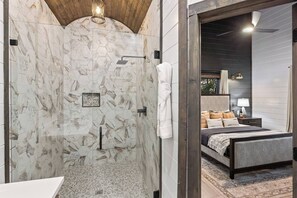Bruser, håndklæder, Toiletpapir