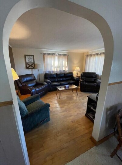 "Snowmobile/ATV Haven LLC" w/access to ITS 83/105