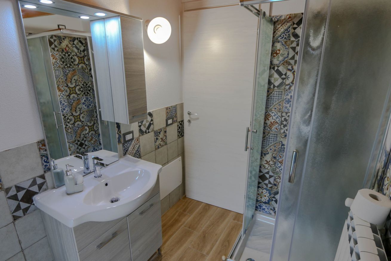 Dusche, Bidet, Handtücher