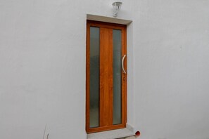 Exterior detail - Issohadores Apartment (Mamoiada)