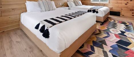 1 bedroom, bed sheets