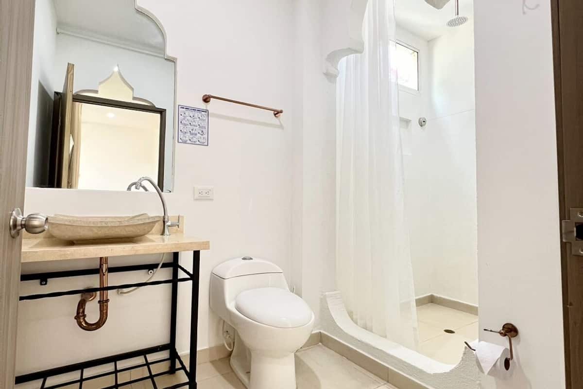 standard double room | premium bedding, down duvets, minibar, individually decorated