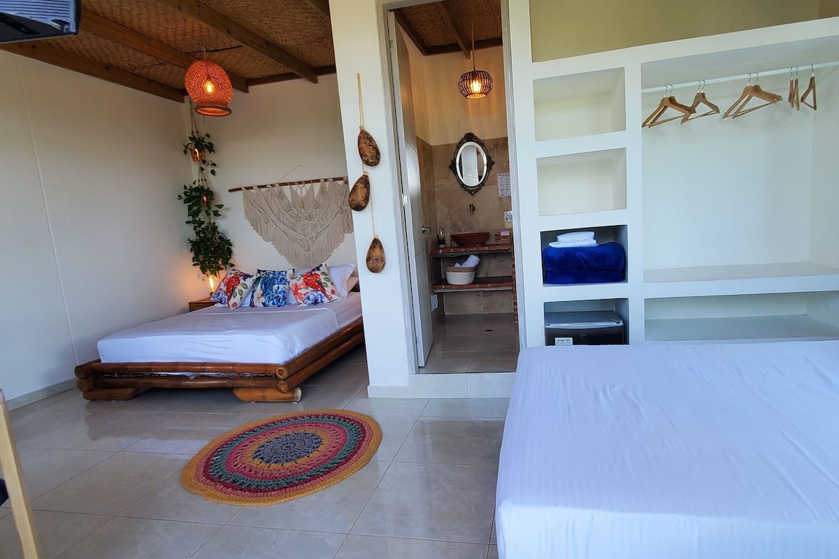 Comfort kamer | 1 slaapkamer, luxe beddengoed, donzen dekbedden, een minibar