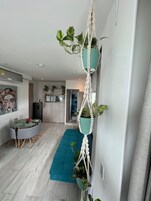 Suite familiar | Ropa de cama de alta calidad, edredones de plumas, minibar