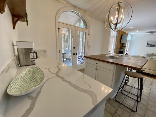 Newly Renovated! Trilith 1.5 miles 2 Master Suites