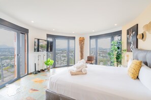 9 chambres, fer et planche à repasser, Wi-Fi gratuit, draps fournis