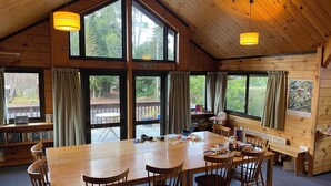 Cabin | Khu phòng khách