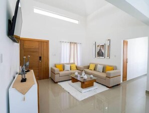 Smart-tv, eldstad och tv-spel