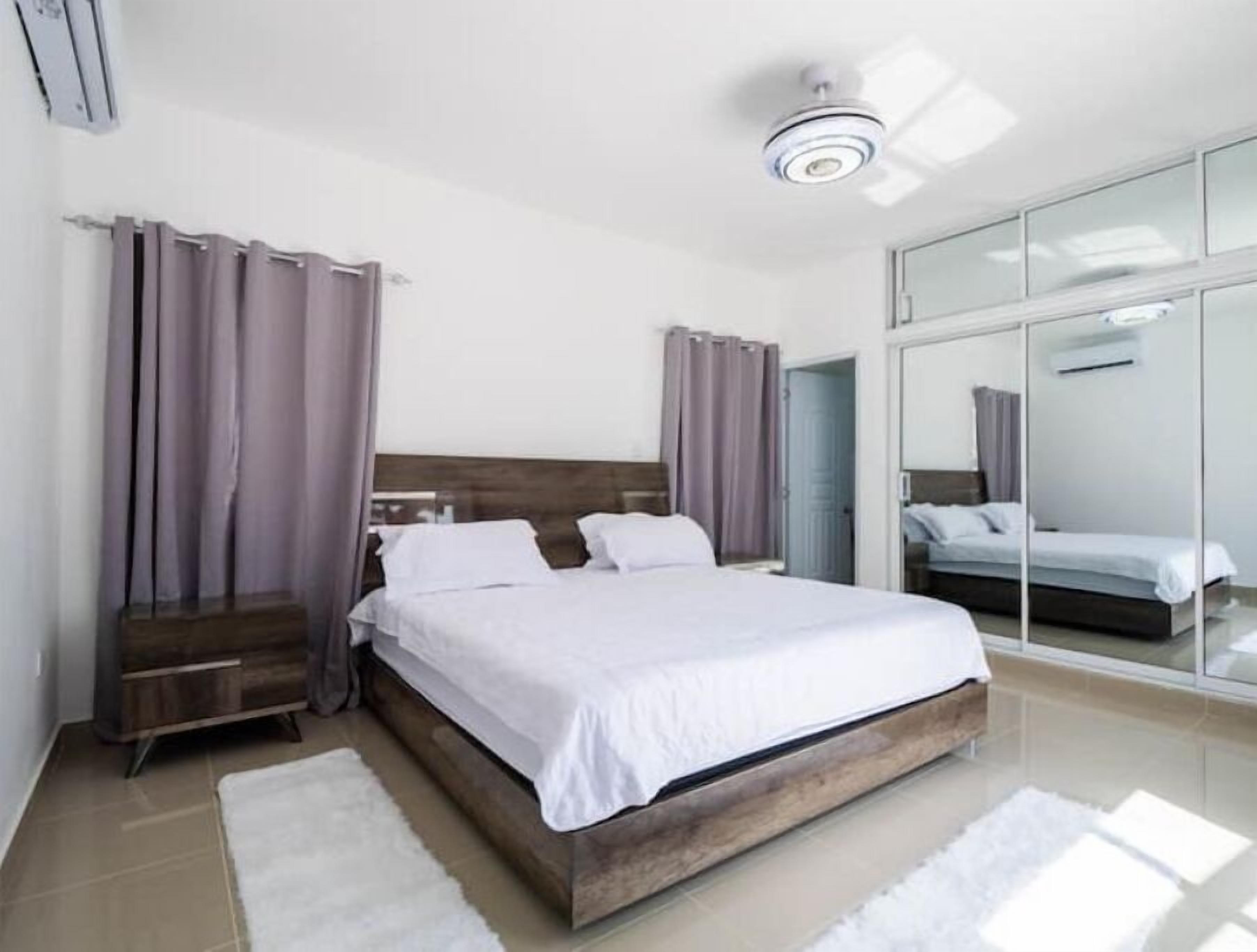 3 Schlafzimmer, Reisekinderbett, WLAN, Bettwäsche