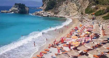 Welcome to Illyrian Paradise. Near Beach and Lake Views