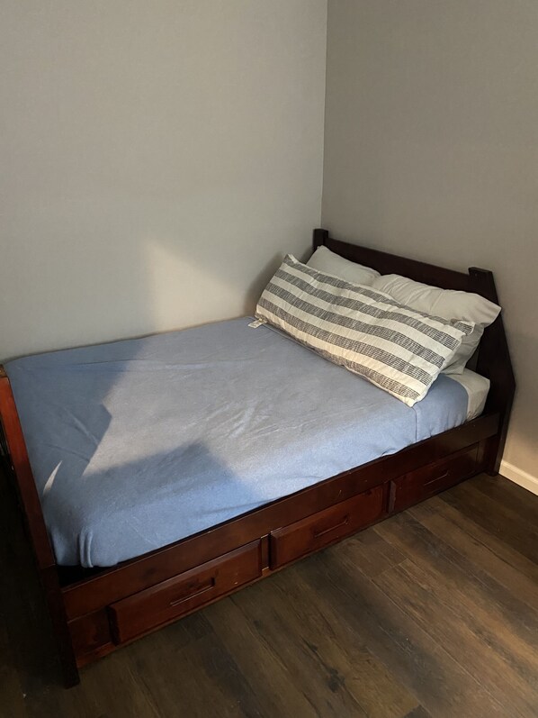 1 makuuhuone, ilmainen Wi-Fi, vuodevaatteet