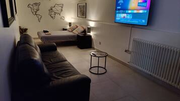 1 chambre, bureau, fer et planche Ă repasser, Wi-Fi gratuit