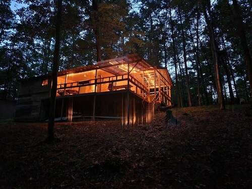 Cozy cabin near hocking hills & tar hollow state park atvs & pets welcomed 