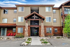 Exterior - Downtown WP Condo 224 I Pool I Club House I Hot Tub I Bunk Room I Discounted Attractions (Winter Park)