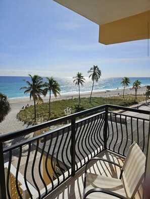 Property grounds - Beautiful and Private Oceanfront Condo (Hollywood)