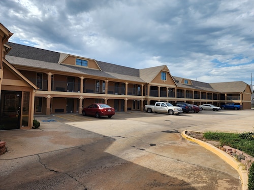 Executive Inn