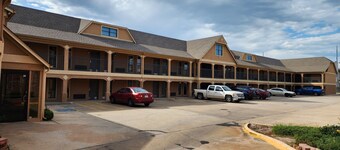 Executive Inn