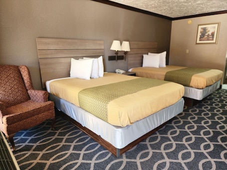 Family Room | 1 bedroom, free WiFi, bed sheets