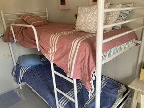 2 bedrooms, bed sheets