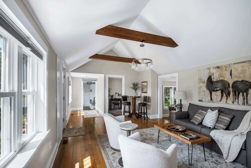 Pet Friendly-Fenced Yard-Near Downtown