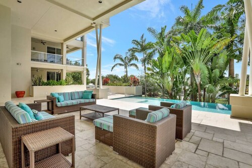 Coastal Condo Retreat: 3BR 2.5BA w/ Heated Infinity Pool