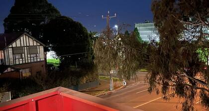 Lovely 1 Bedroom Apartment With Fire Heating System