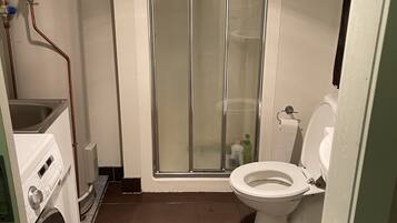 Towels, toilet paper