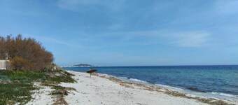 our S+2 house with connecting rooms, kitchen, 2 WC, 2 showers, AC, parking