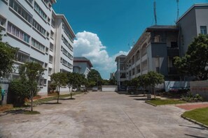 Property grounds - Dali Wenyue Hotel (Erhai Ecological Corridor Branch) (Dali City)