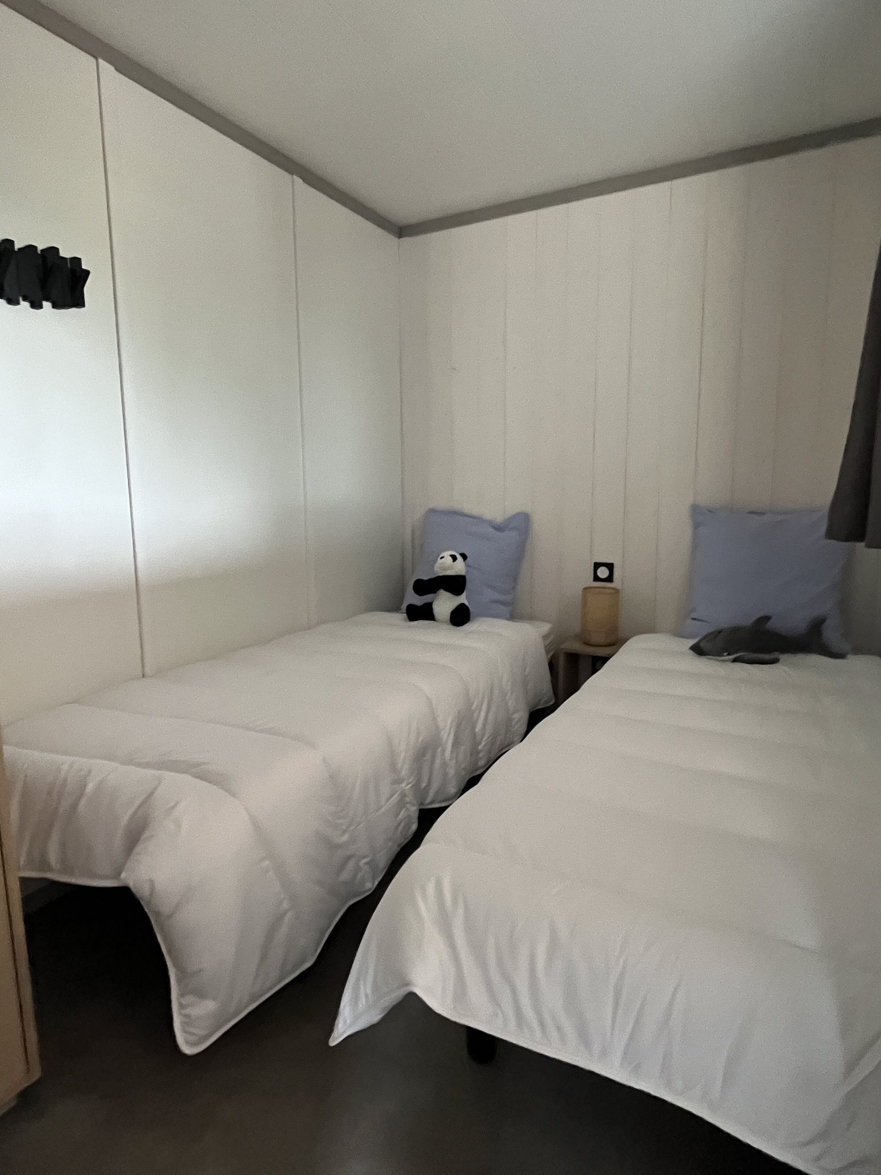 3 bedrooms, iron/ironing board, free WiFi