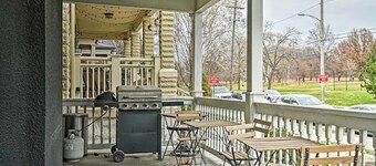 Short North/Downtown | Near High St | Walk to Convention Center | 5,800+ Reviews
