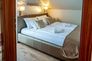 4 soverom, strykejern/-brett, wi-fi og sengetøy