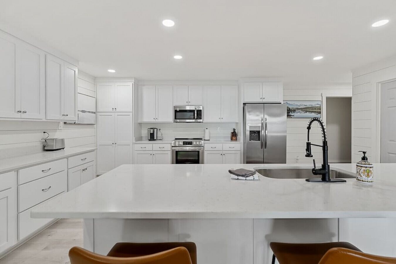 冰箱、微波炉、烤箱、炉灶