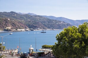 Design penthouse | Uitzicht op strand/zee