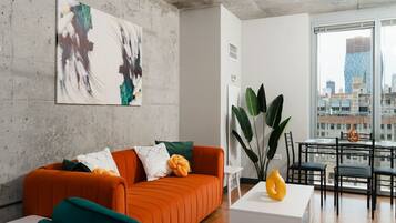 Smart-TV, Tischtennisplatte